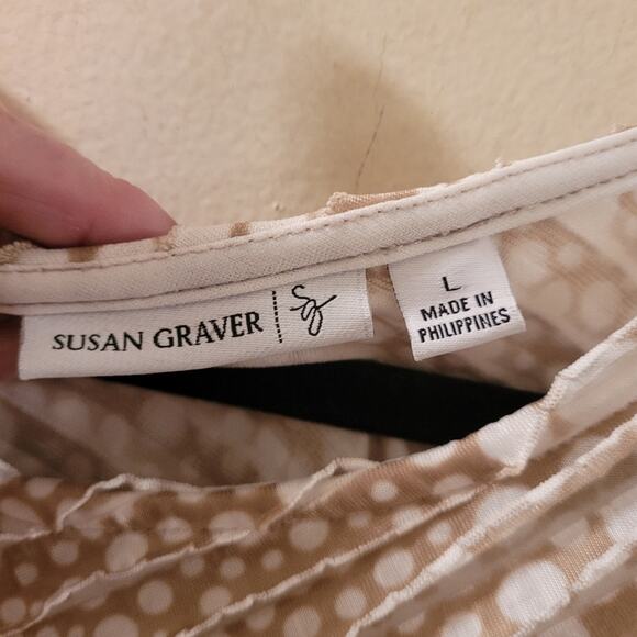 Susan Graver Textured Cream Polka Dot Top Size L Boho Preppy Neutral - Picture 3 of 6